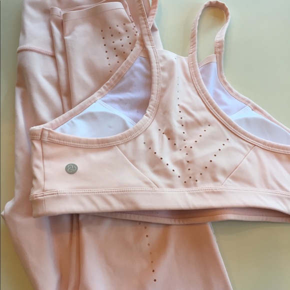 Zella Pants - Cute ZELLA SIze - M. Like new !!!